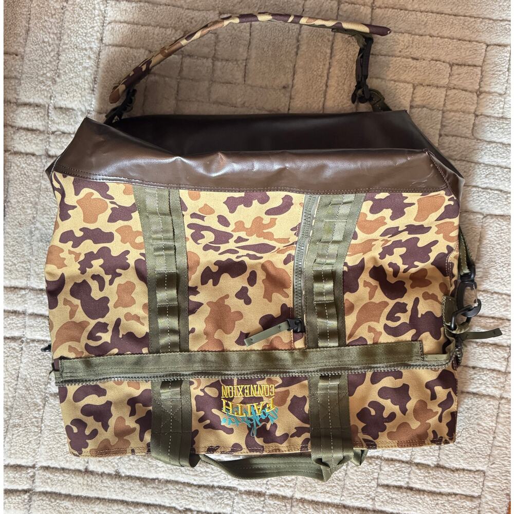 Converse x Faith NWT Connexion Utility Large Tote Bag Purse Limited Urban Camo